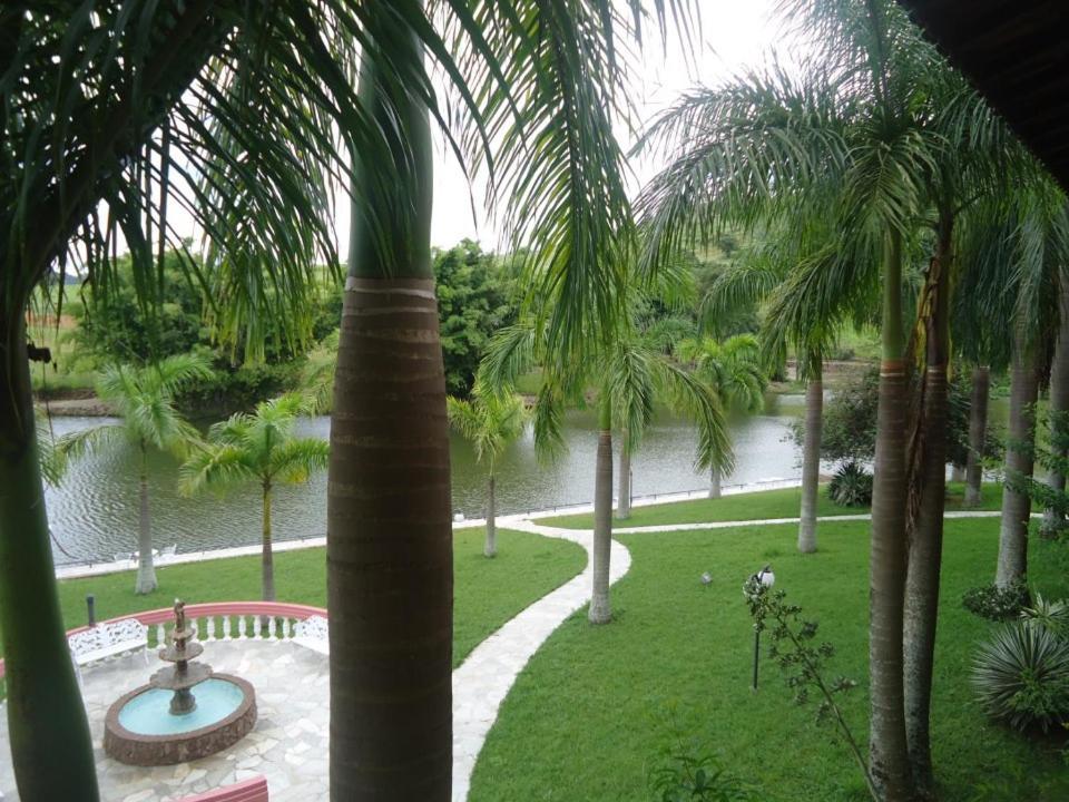 Hotel E Pousada Recanto Do Rio Pardo São José do Rio Pardo Quarto foto