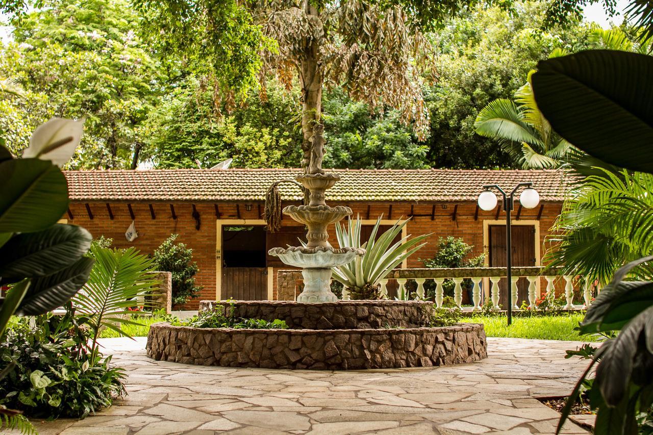 Hotel E Pousada Recanto Do Rio Pardo São José do Rio Pardo Exterior foto